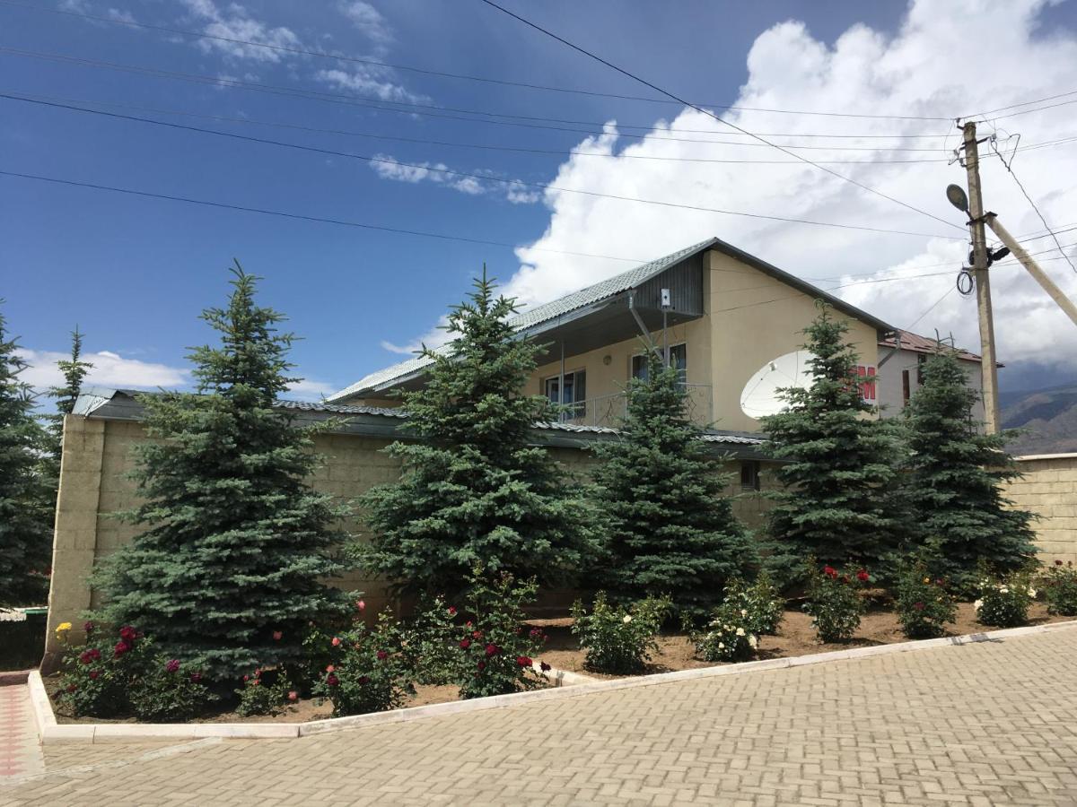 Эдем Hotel Cholponata Buitenkant foto