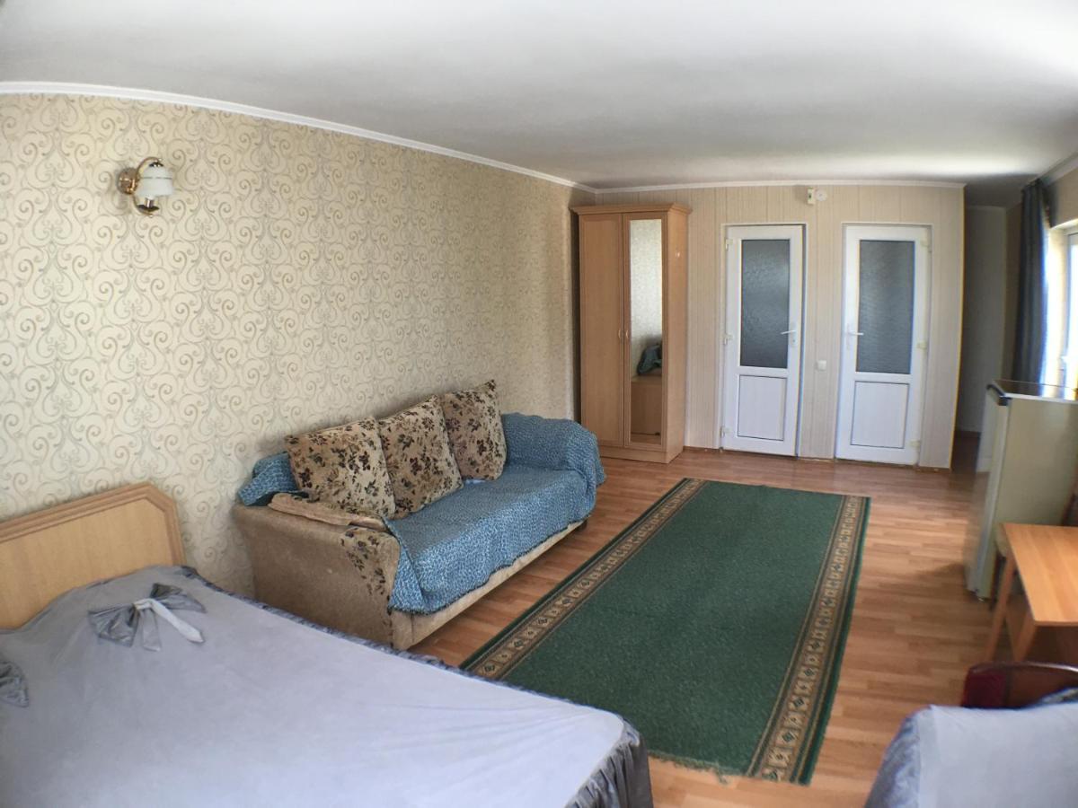 Эдем Hotel Cholponata Buitenkant foto