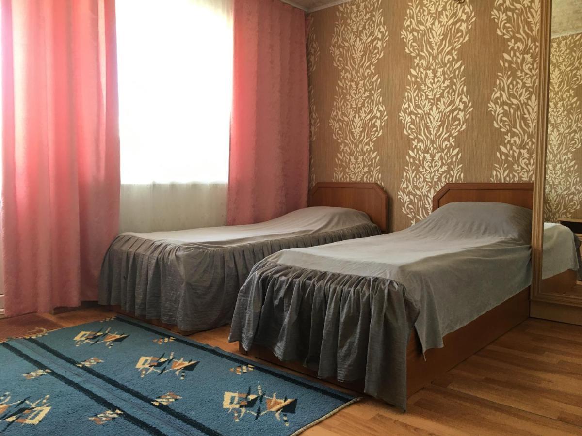 Эдем Hotel Cholponata Buitenkant foto