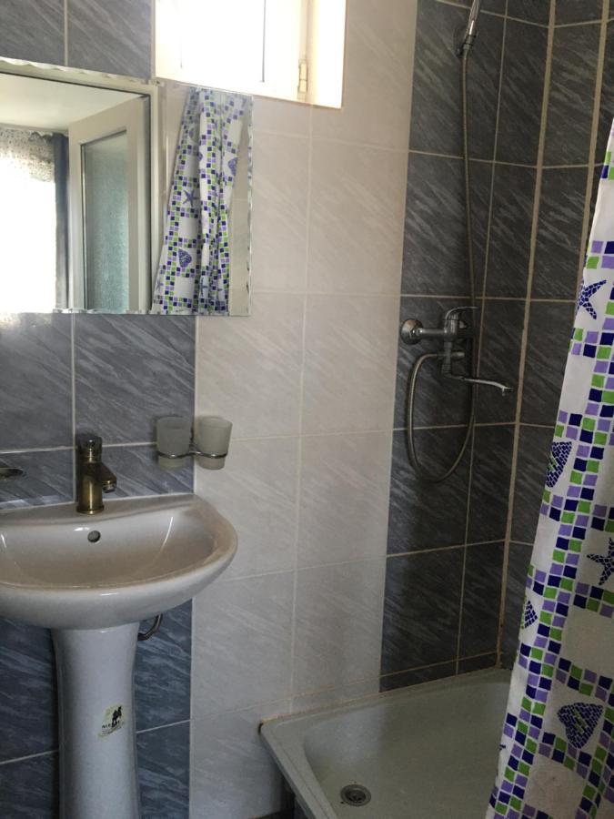 Эдем Hotel Cholponata Buitenkant foto
