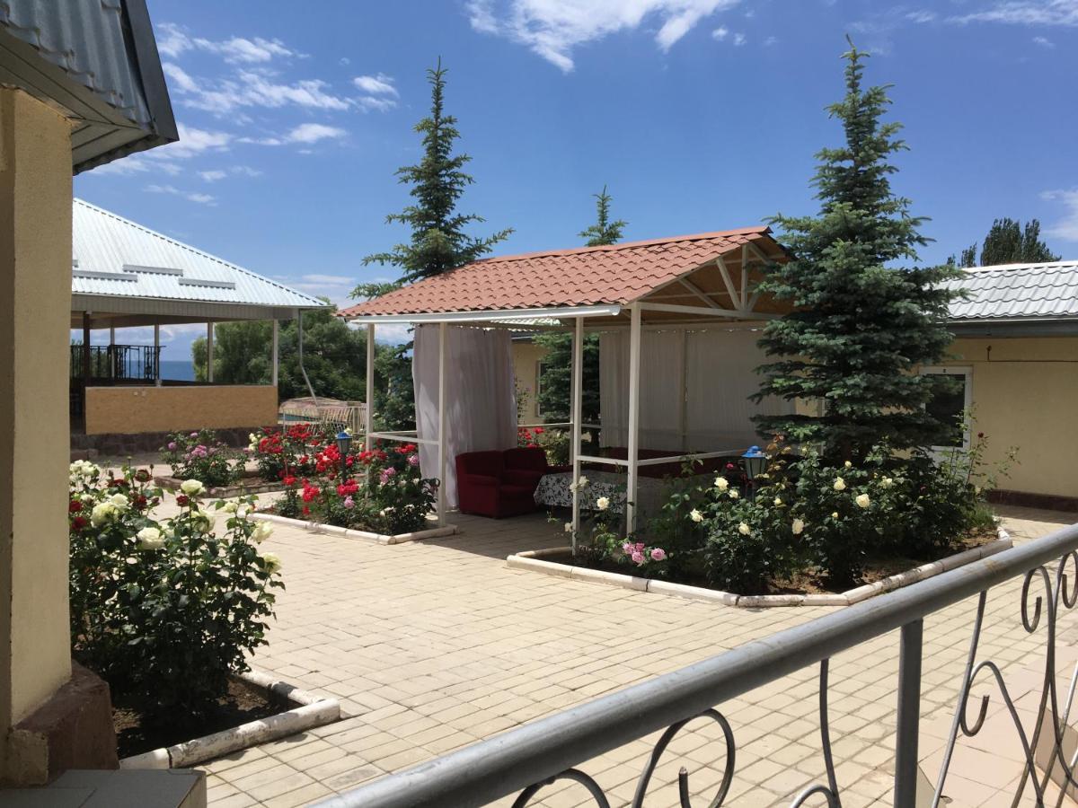 Эдем Hotel Cholponata Buitenkant foto