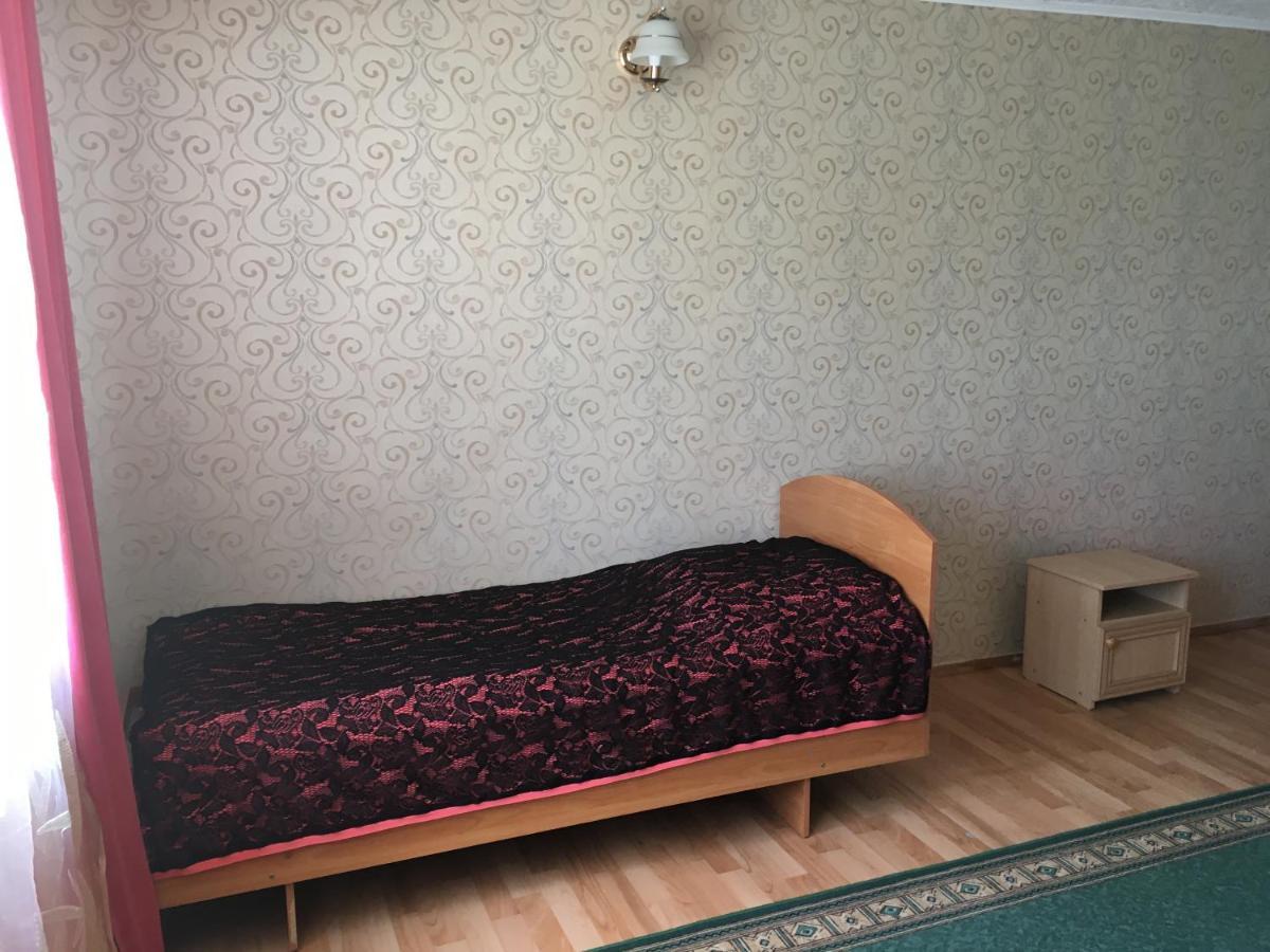 Эдем Hotel Cholponata Buitenkant foto