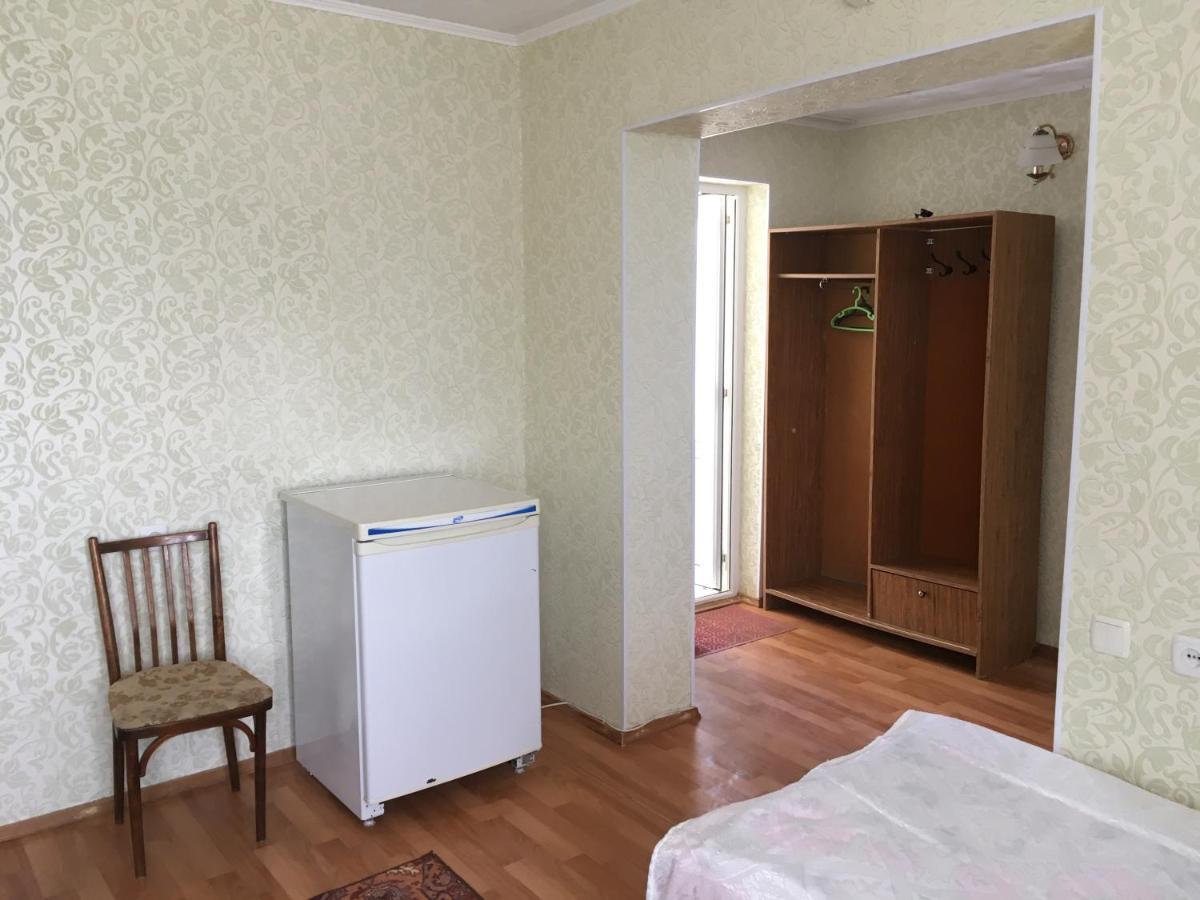 Эдем Hotel Cholponata Buitenkant foto
